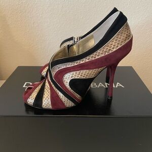 Dolce & Gabanna Suede Leather Gold Red Snake Peep Toe Pumps Size 37/7.